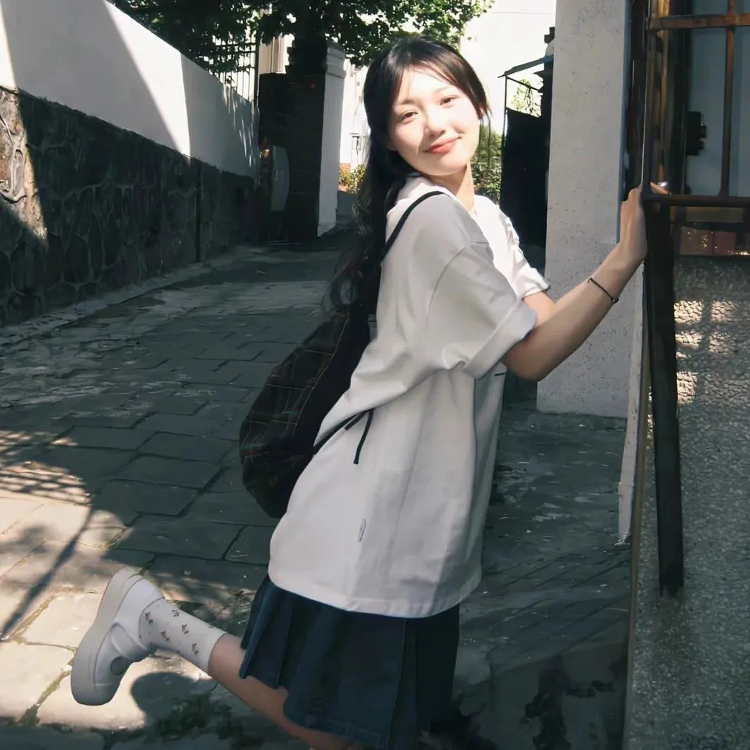 白鲸奇遇记
